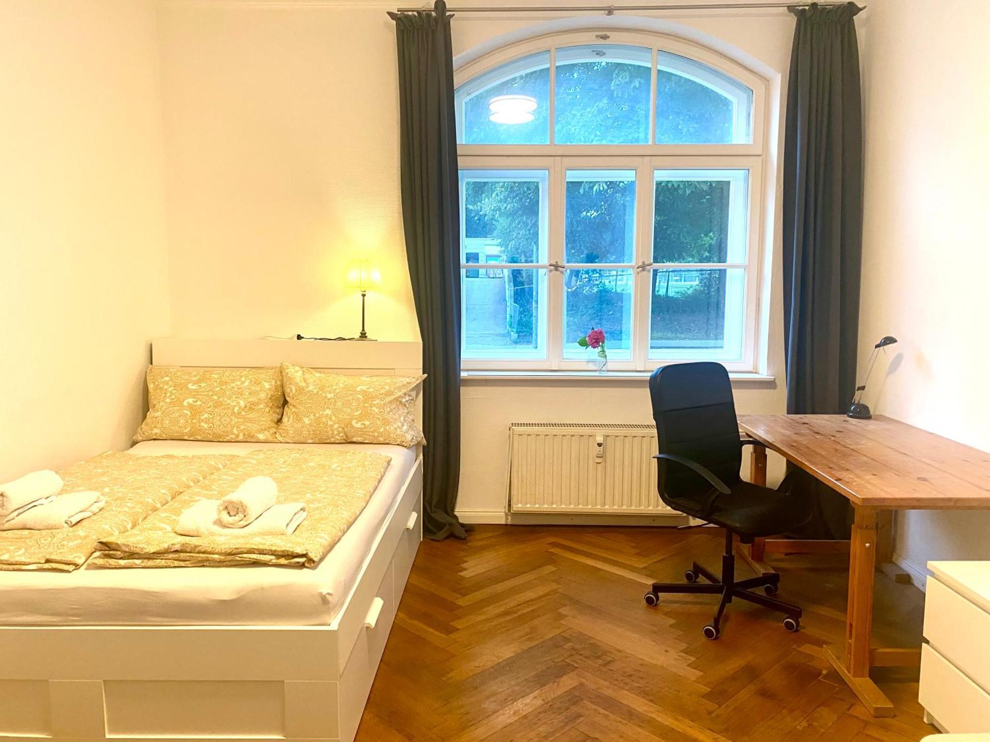In Der Maxvorstadt Mit Gemeinschaftsbad Homestay Munich