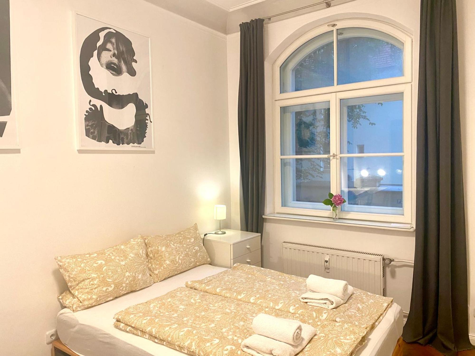 In Der Maxvorstadt Mit Gemeinschaftsbad Munich